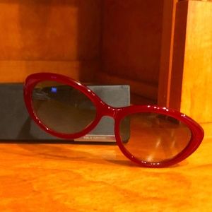 🎉🎊HOST PICK🎉🎊 Kala Paris Sunglasses EUC Red🎉🎊